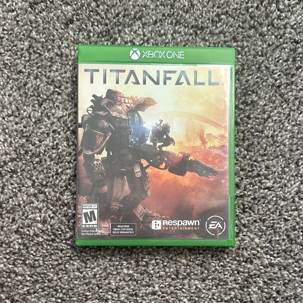 Titanfall for Xbox One - Green Case by Respawn Entertainment